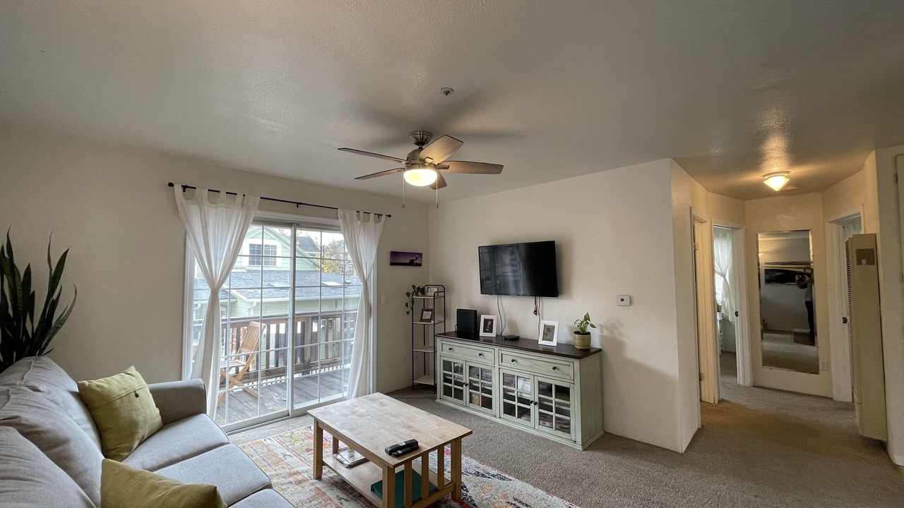 Photo of Livingroom in Beach Hill - Beach Flats