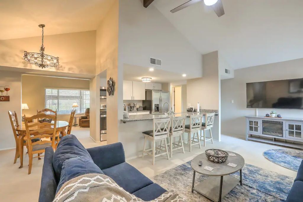Photo of Livingroom in Northeast Heights