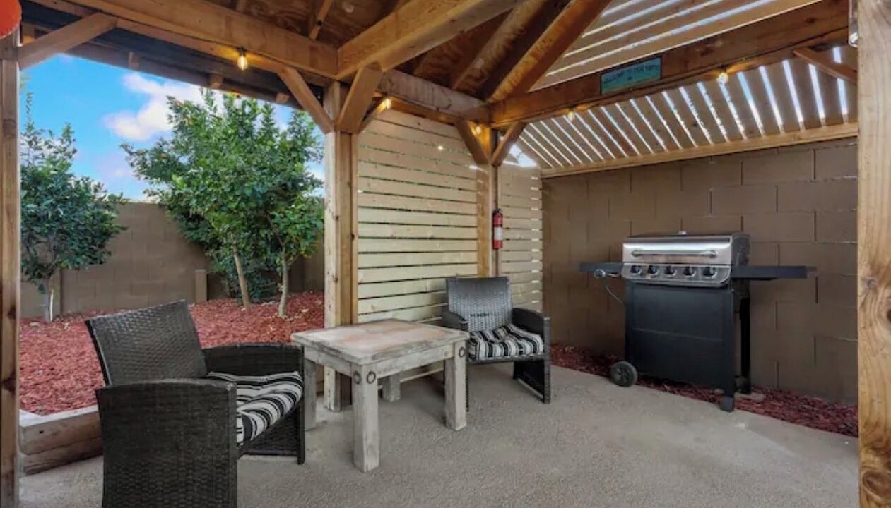Photo of Patio Balcony in North Mountain
