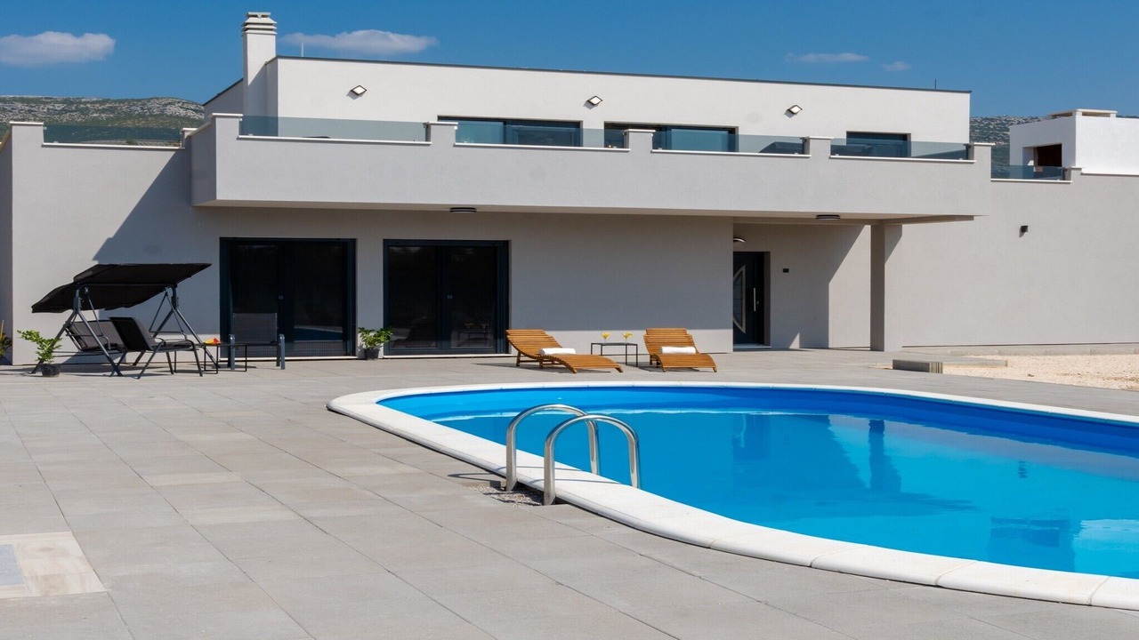 Photo of Outdoor in Rudine