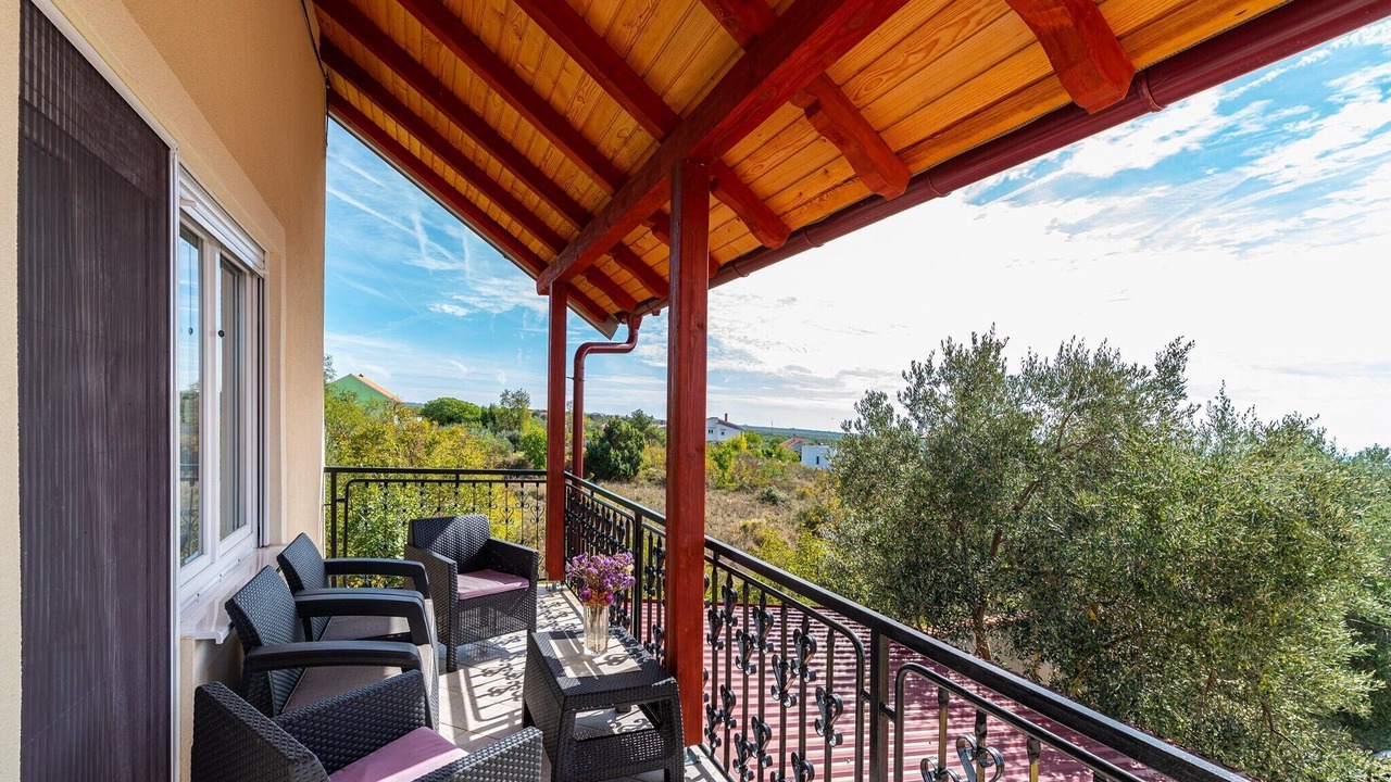 Photo of Patio Balcony in Suhovare