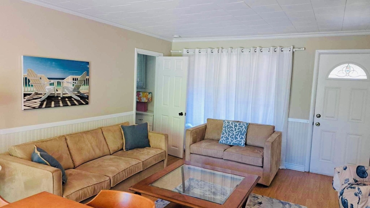 Photo of Livingroom in Lambton Shores