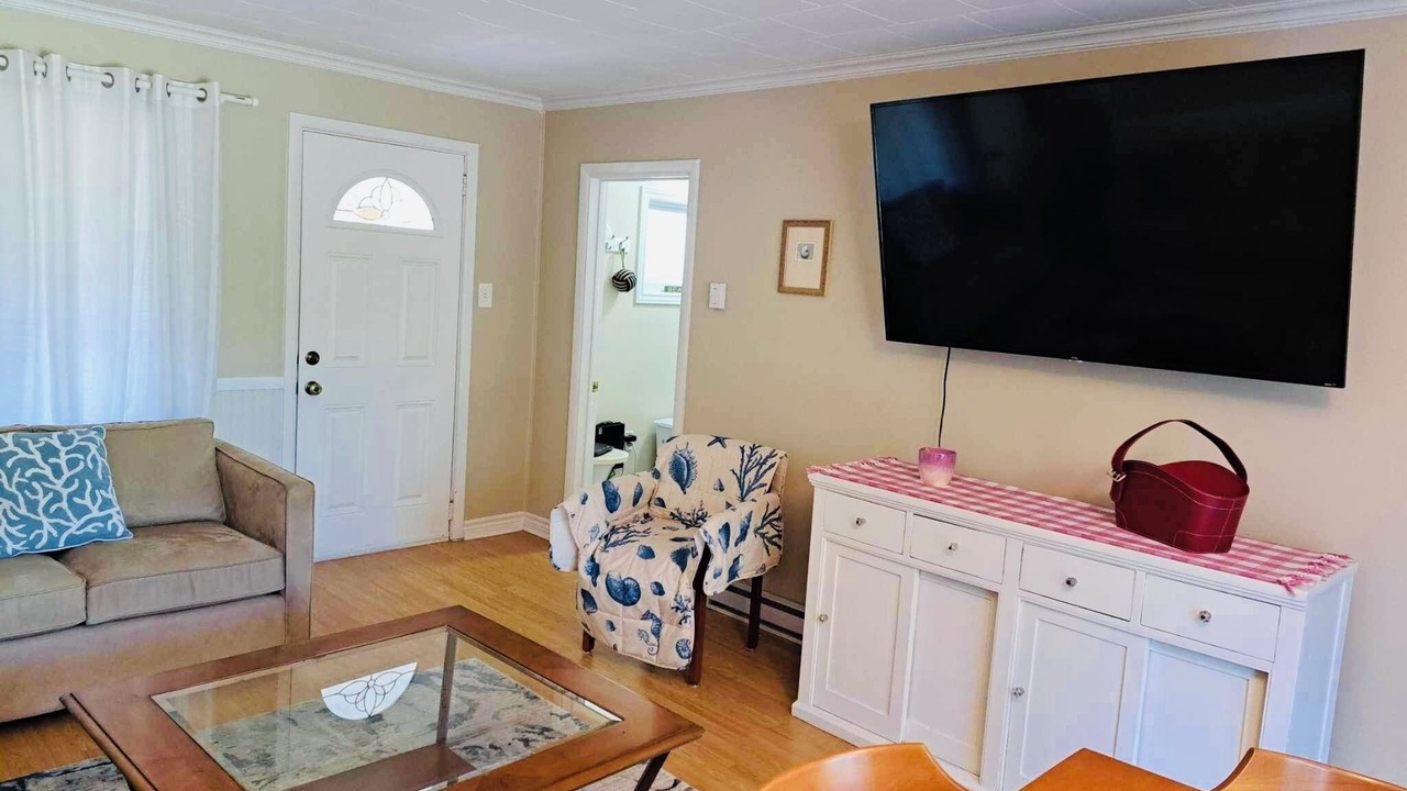 Photo of Livingroom in Lambton Shores