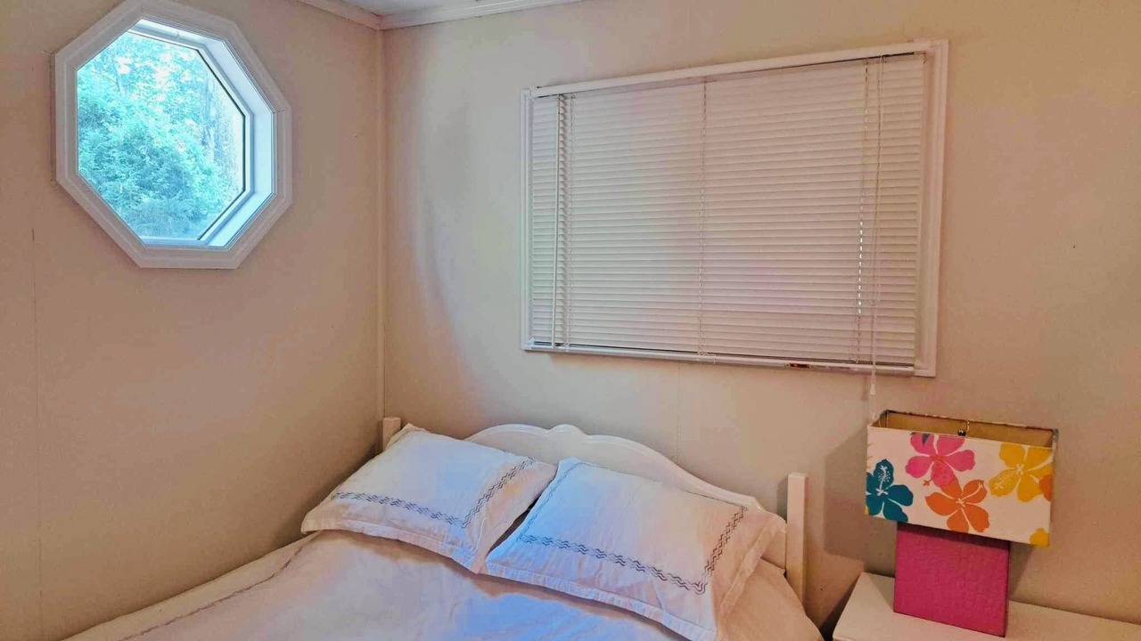 Photo of Bedroom in Lambton Shores