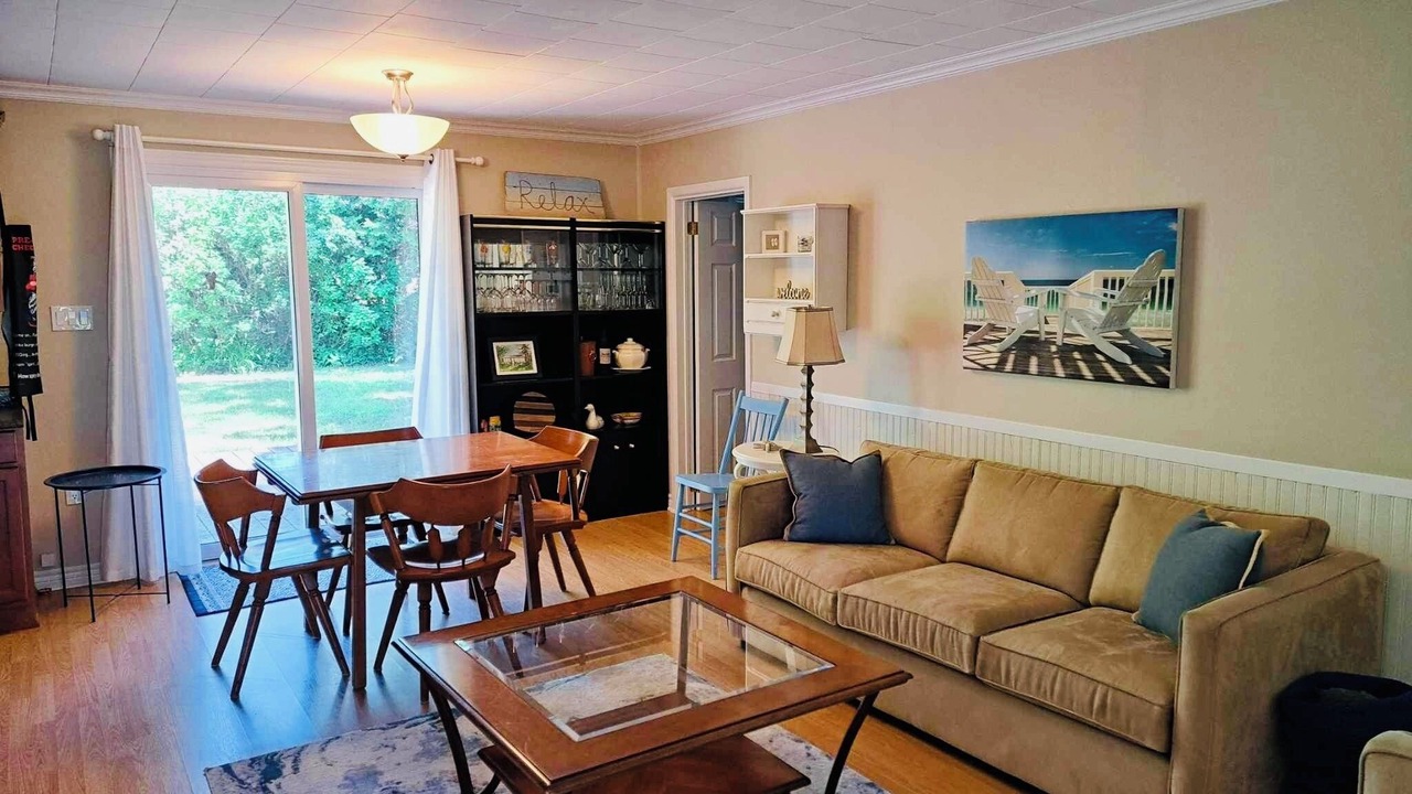 Photo of Livingroom in Lambton Shores