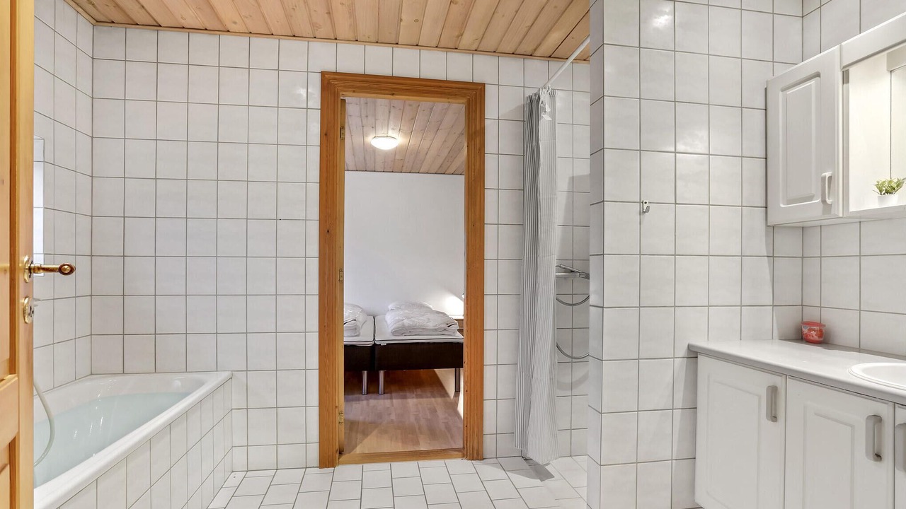 Photo of Bathroom in Jerup