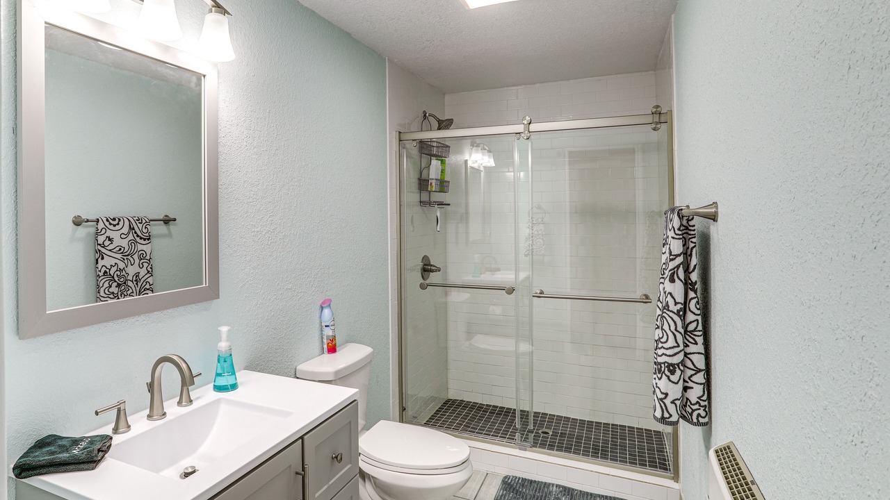 Photo of Bathroom in Lone Rock