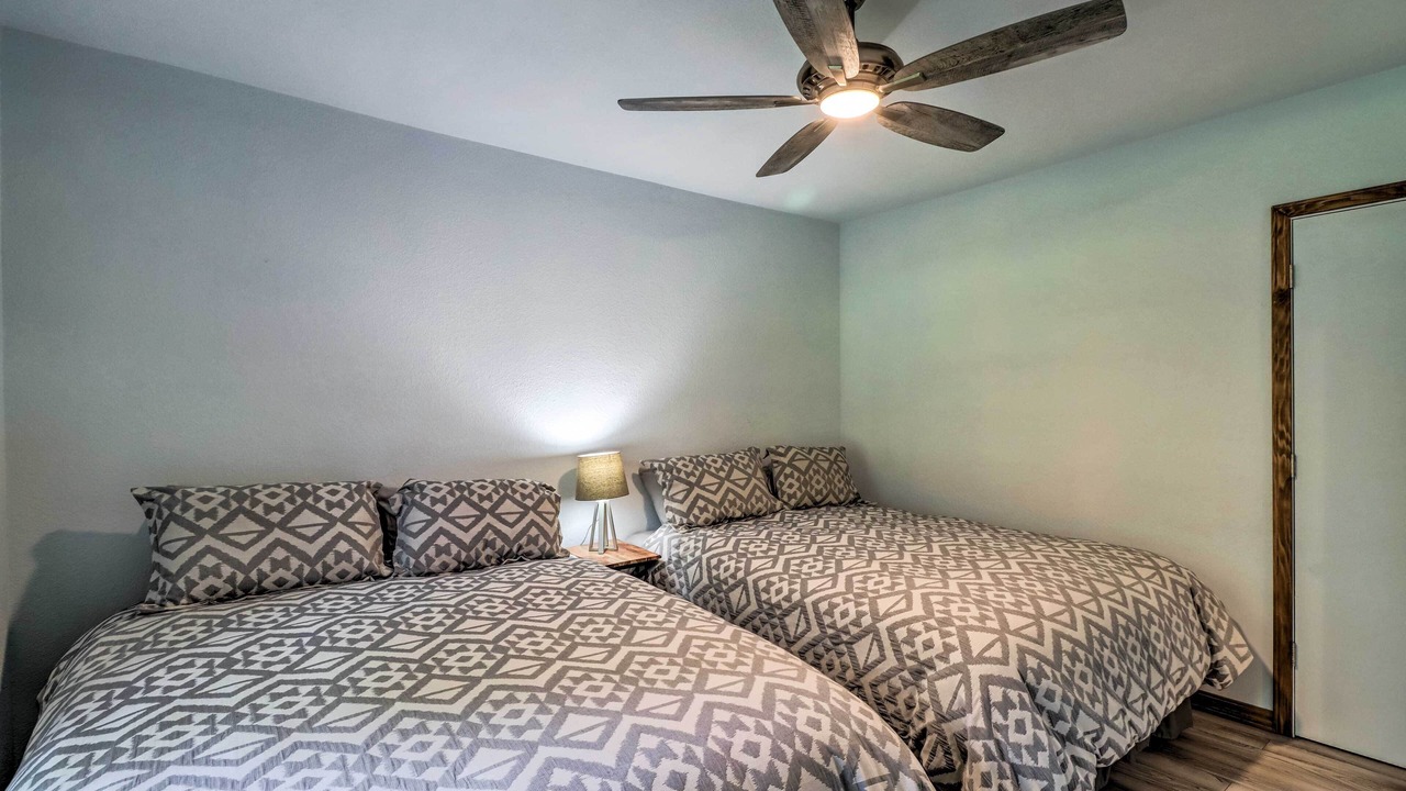 Photo of Bedroom in Lone Rock
