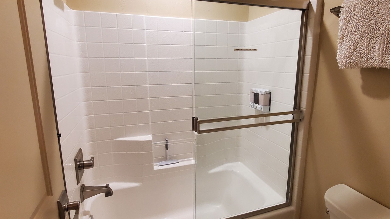 Photo of Bathroom in Greenehaven
