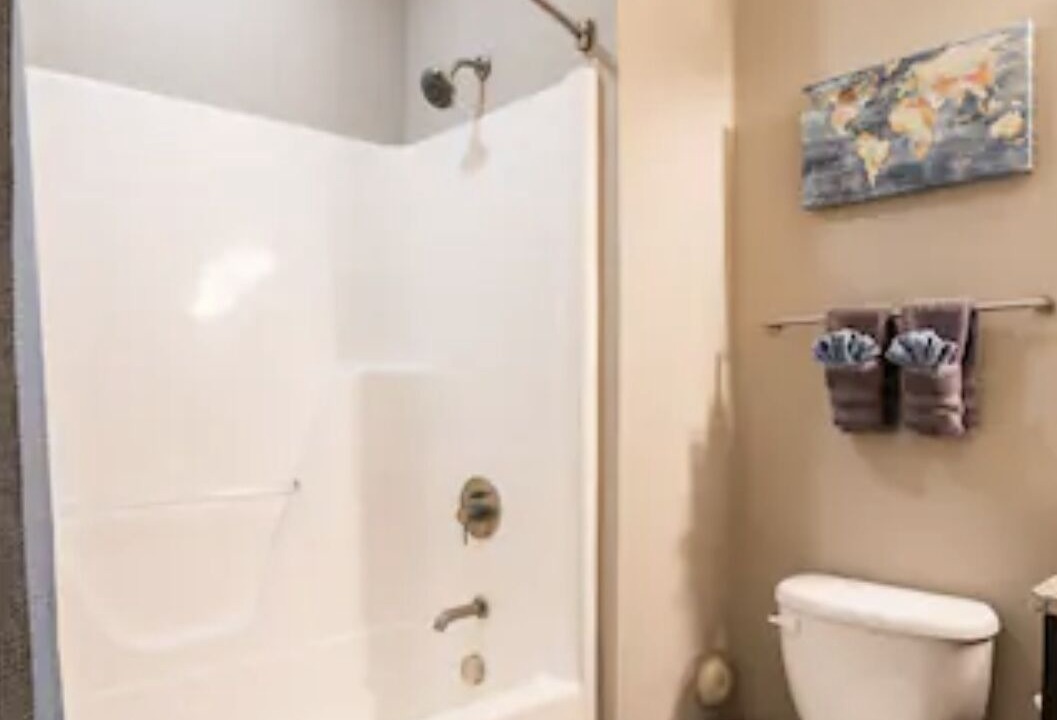 Photo of Bathroom in Barclay Downs