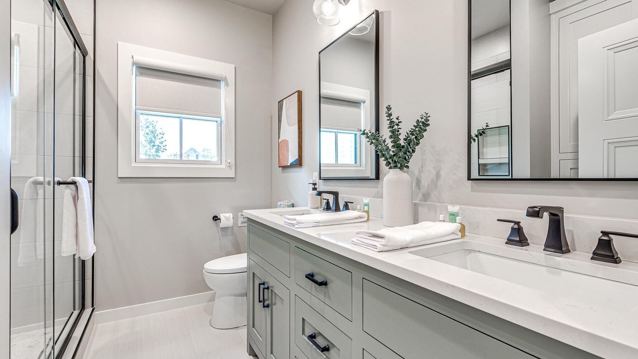 Photo of Bathroom in Eufaula