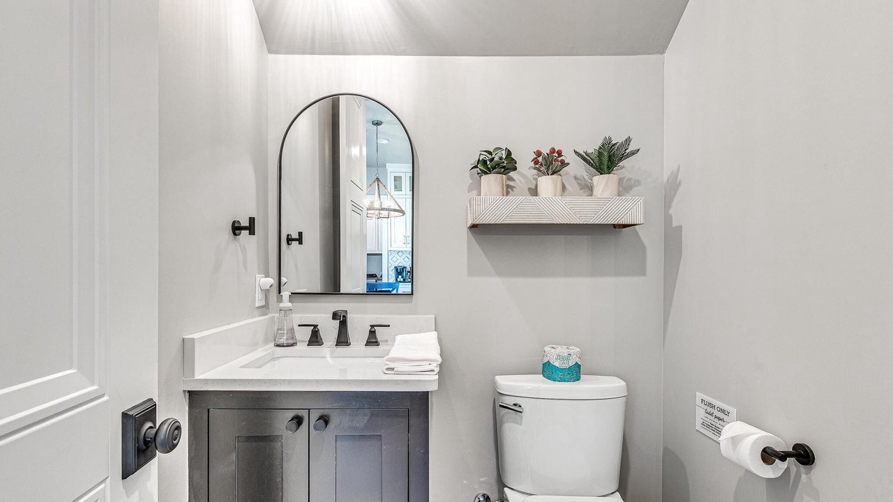 Photo of Bathroom in Eufaula