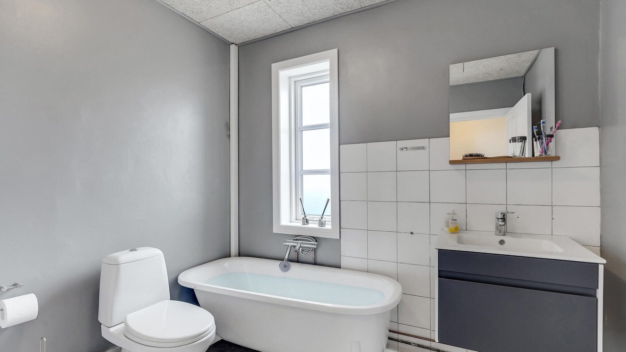 Photo of Bathroom in Lohals