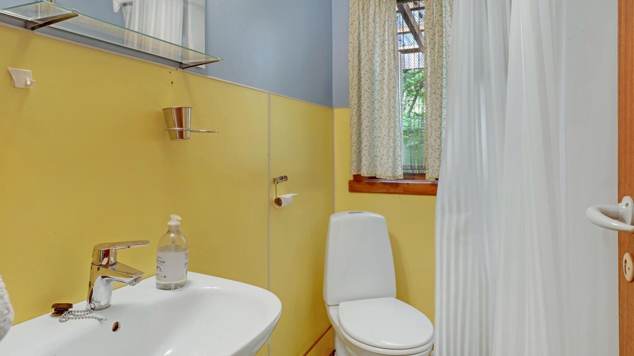 Photo of Bathroom in Ronne