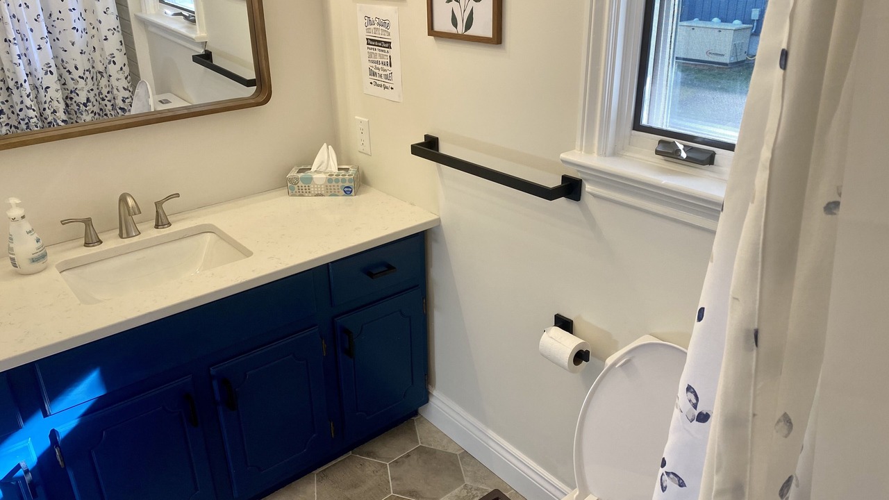 Photo of Bathroom in Grand Bend
