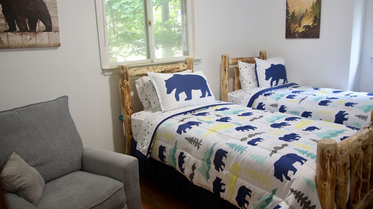 Photo of Bedroom in Woodridge