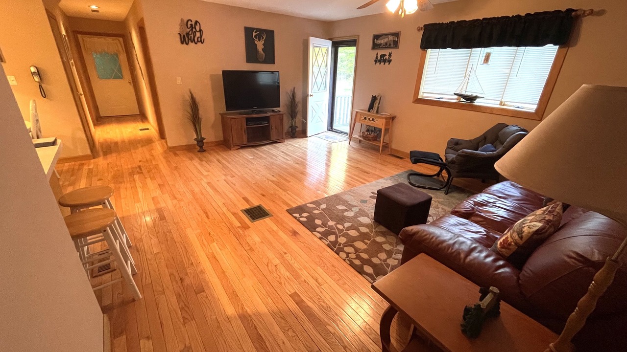 Photo of Livingroom in North Creek