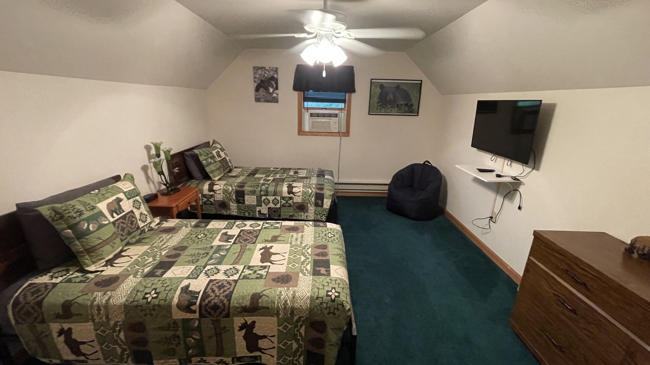 Photo of Bedroom in North Creek