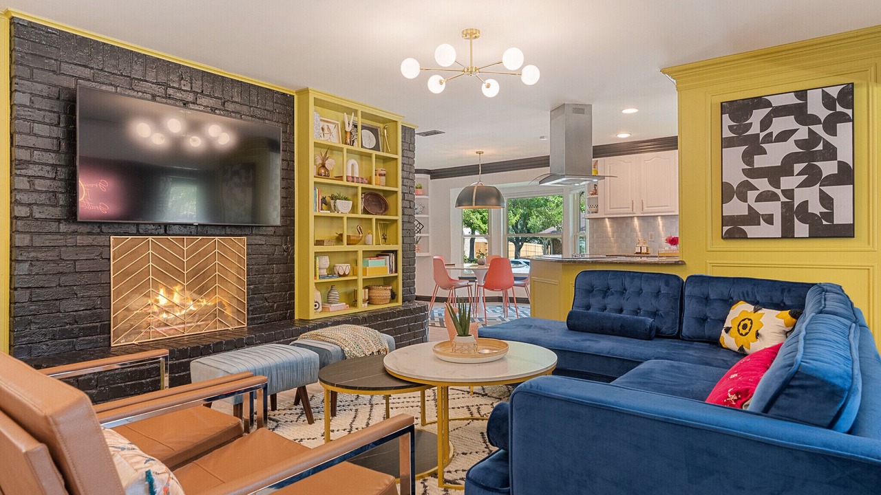Photo of Livingroom in Grand Prairie