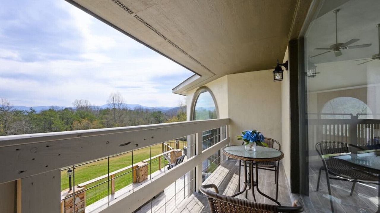 Photo of Patio Balcony in Pigeon Forge