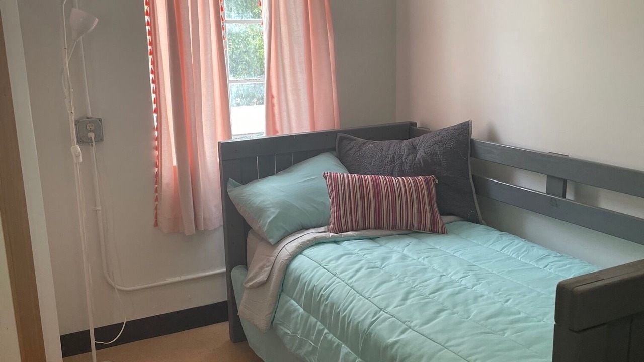 Photo of Bedroom in Winfield