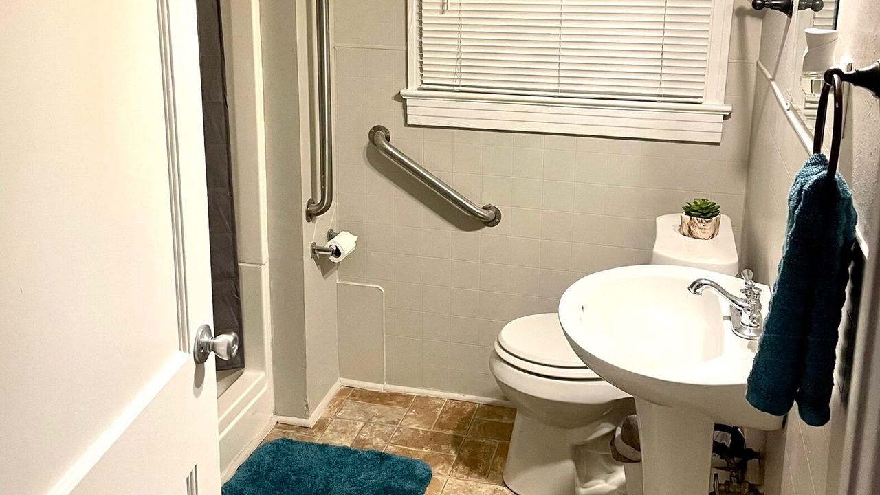 Photo of Bathroom in Natchitoches