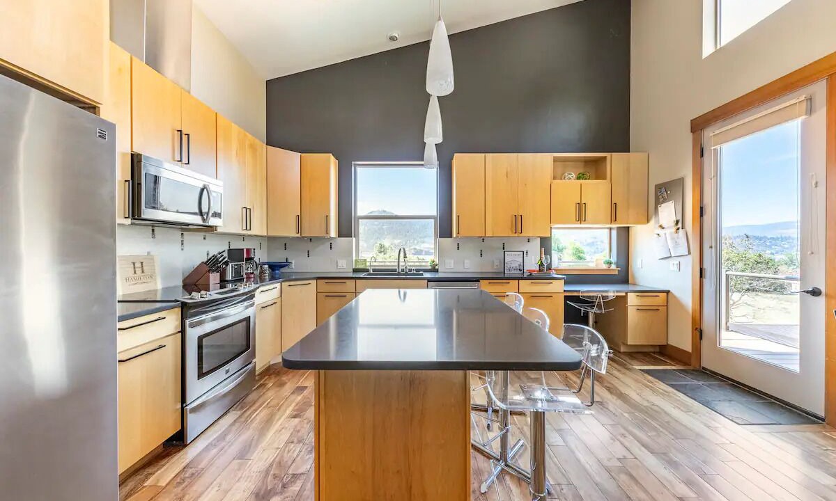 Photo of Kitchen in Mt. Hood - Columbia River Gorge
