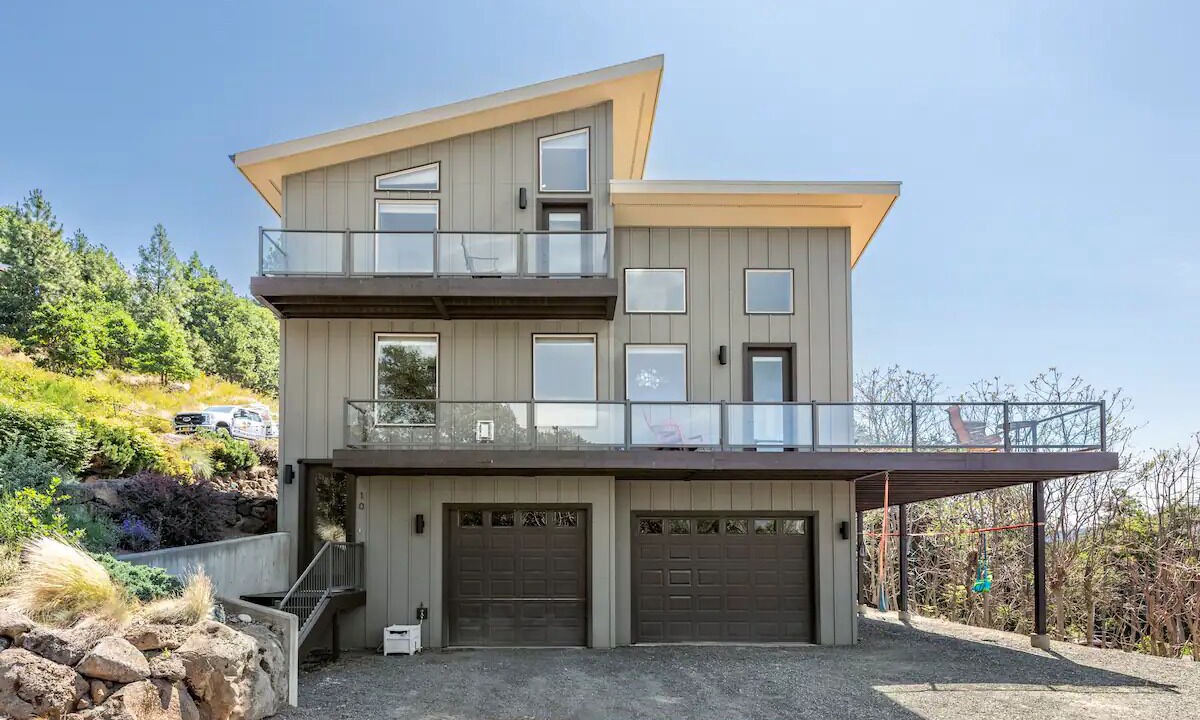 Photo of Outdoor in Mt. Hood - Columbia River Gorge