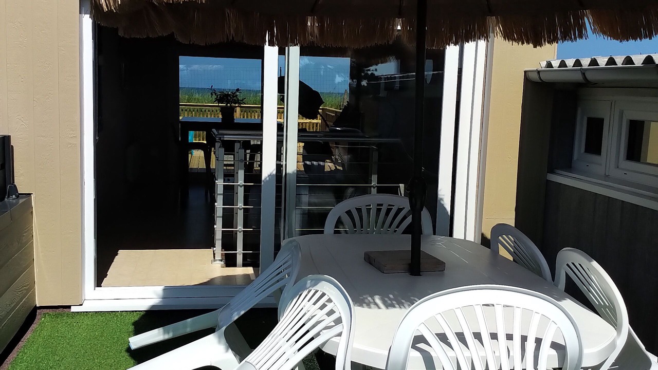 Photo of Outdoor in Reville