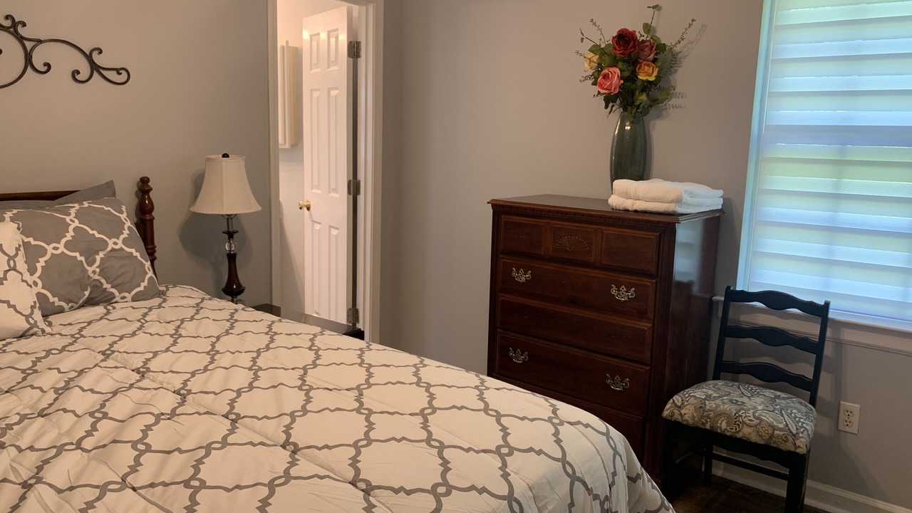 Photo of Bedroom in Mount Berry