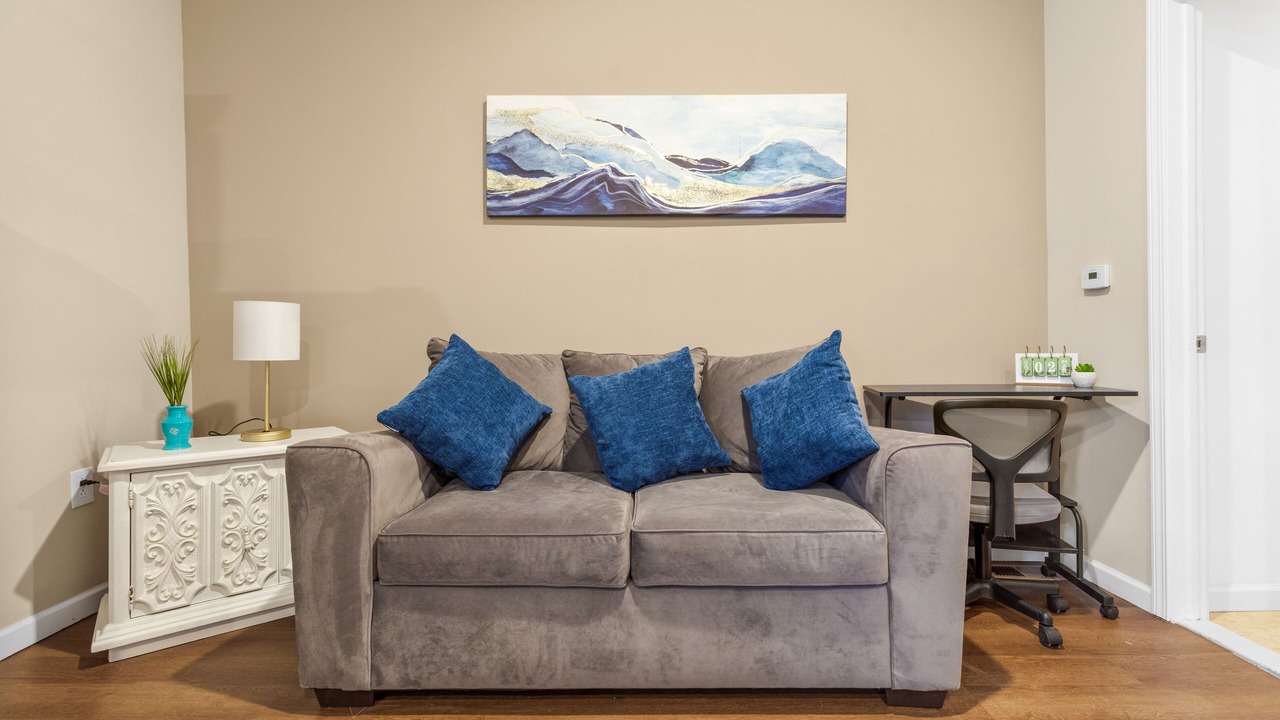 Photo of Livingroom in Utica
