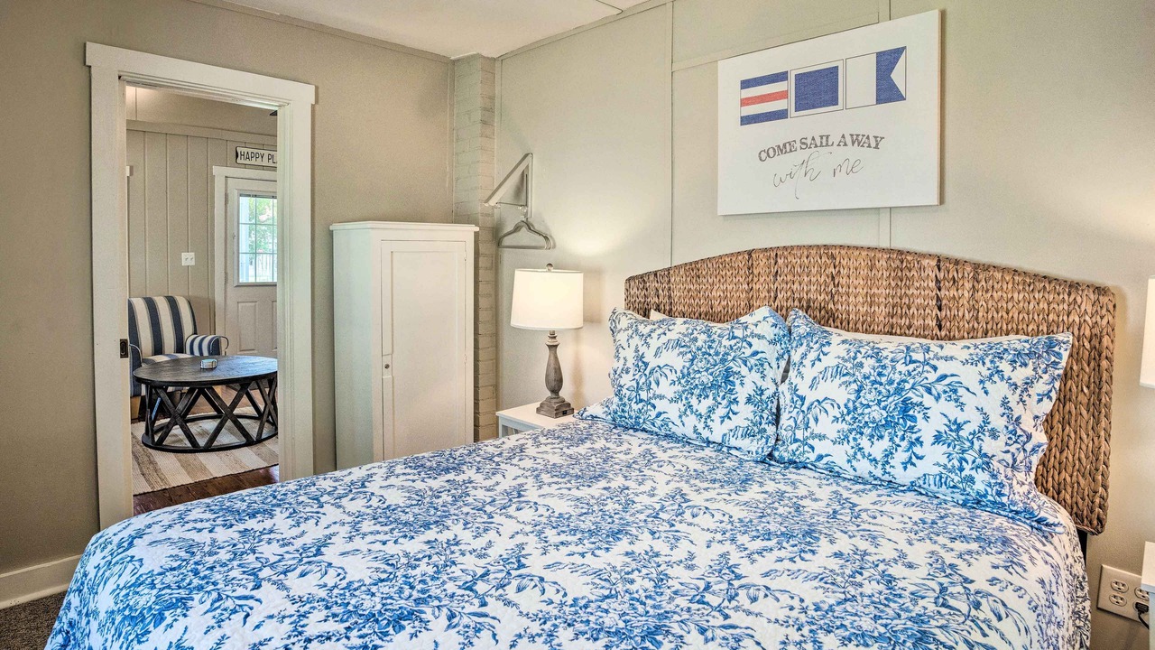 Photo of Bedroom in Colonial Beach