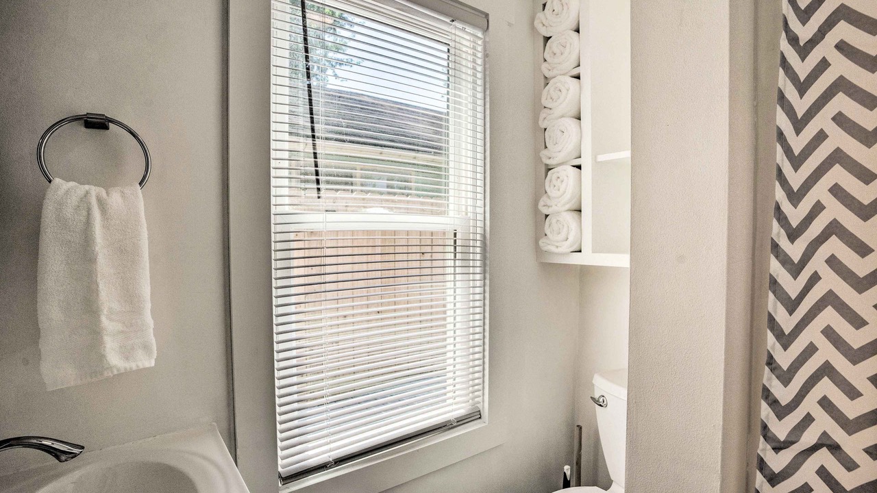 Photo of Bathroom in Colonial Beach