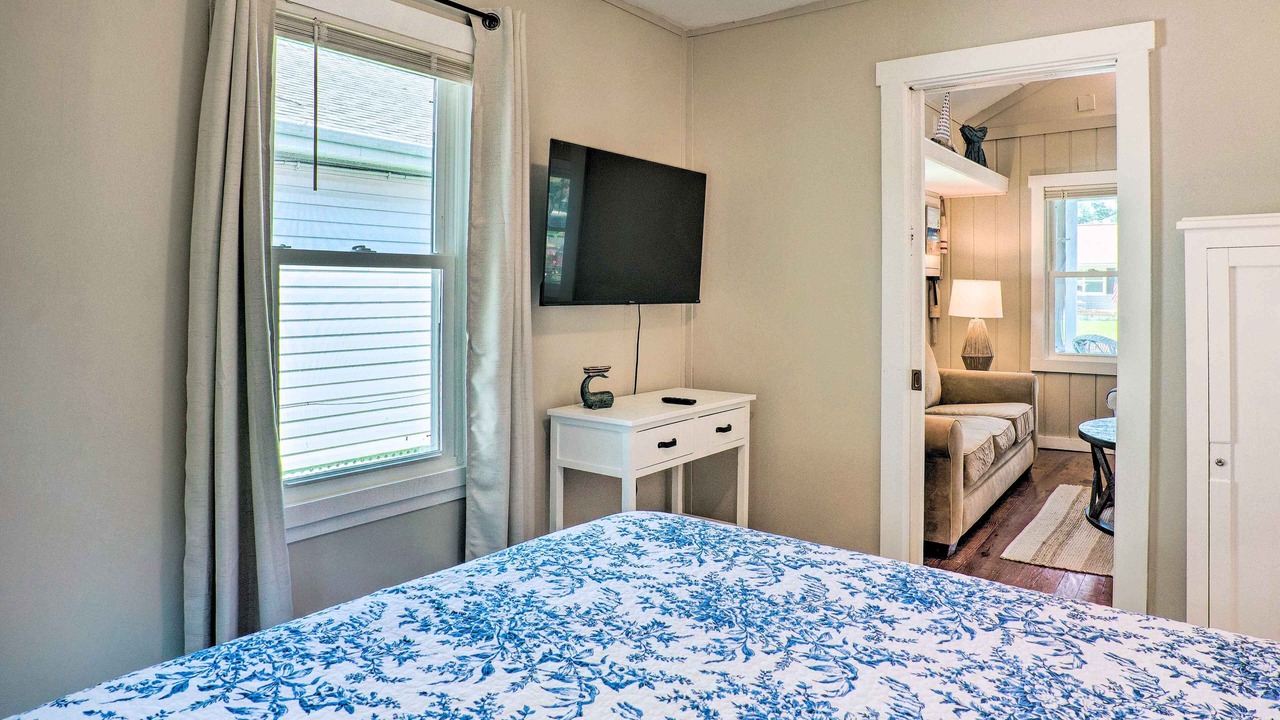 Photo of Bedroom in Colonial Beach