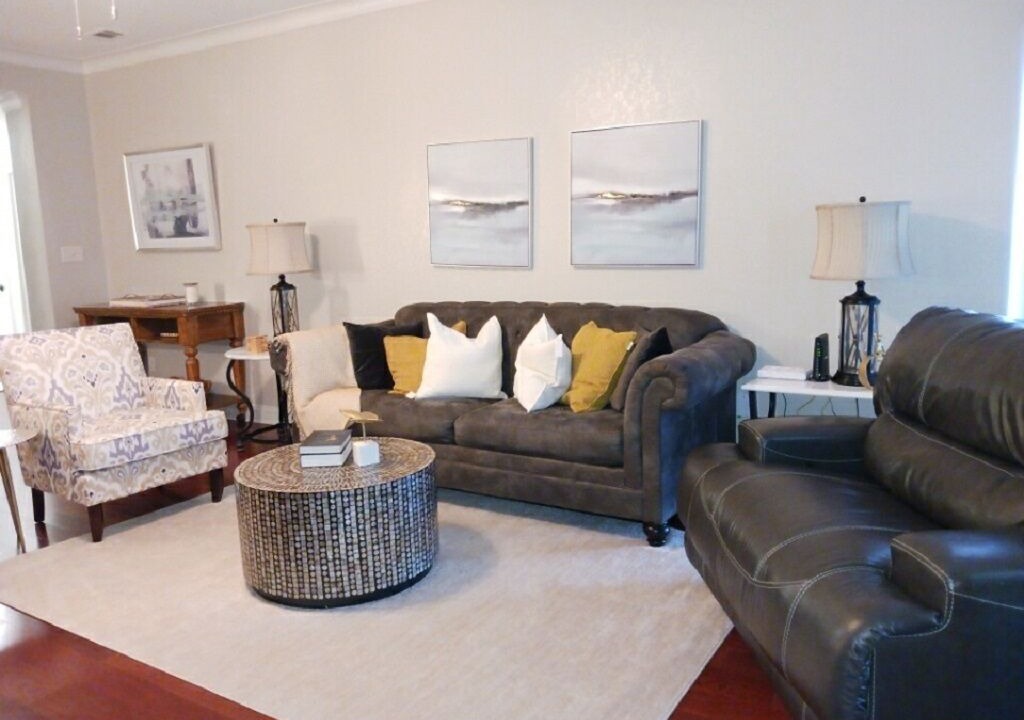 Photo of Livingroom in Jones Mills