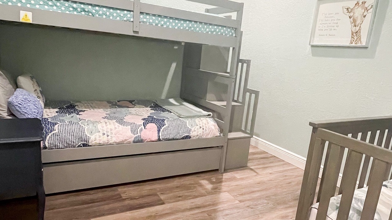 Photo of Bedroom in Crooked Lake