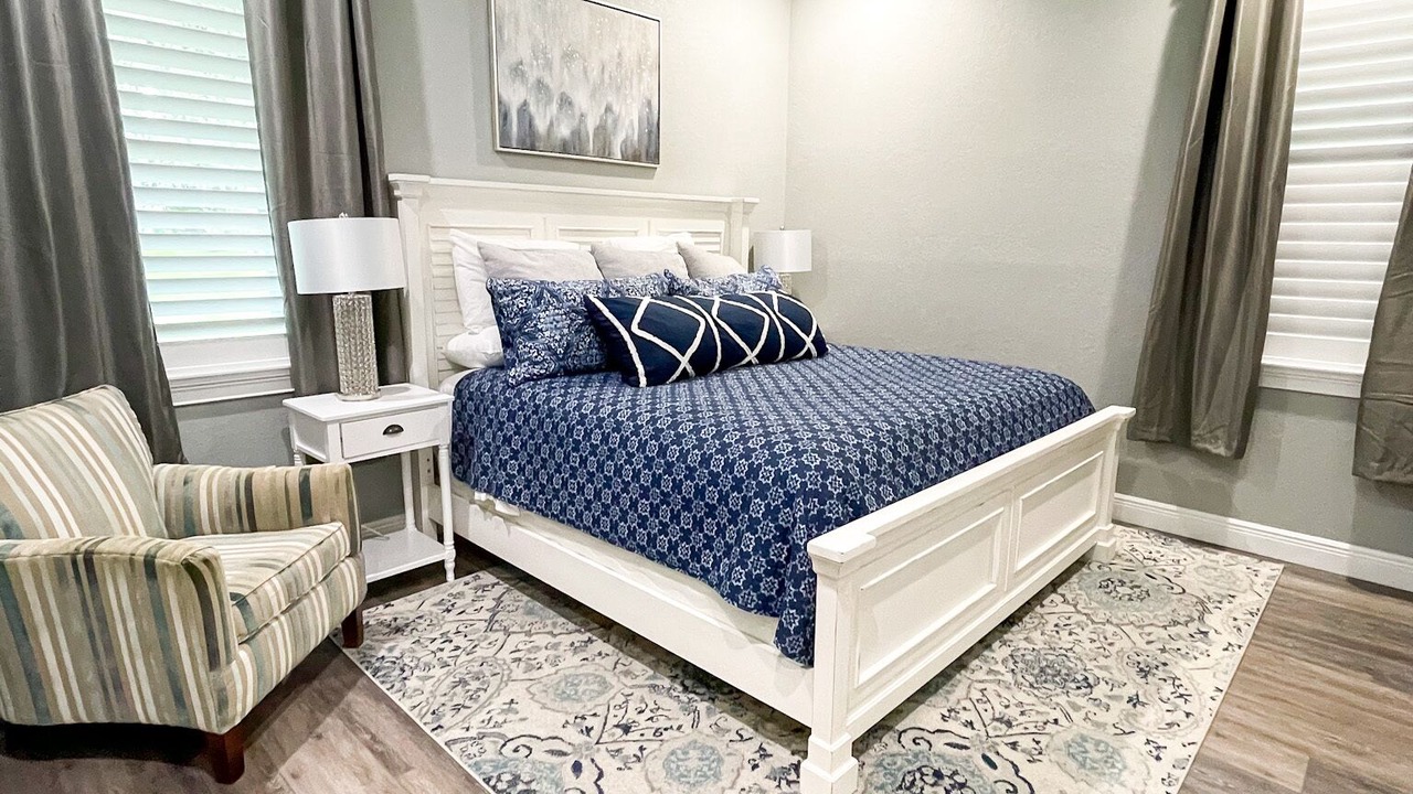 Photo of Bedroom in Crooked Lake