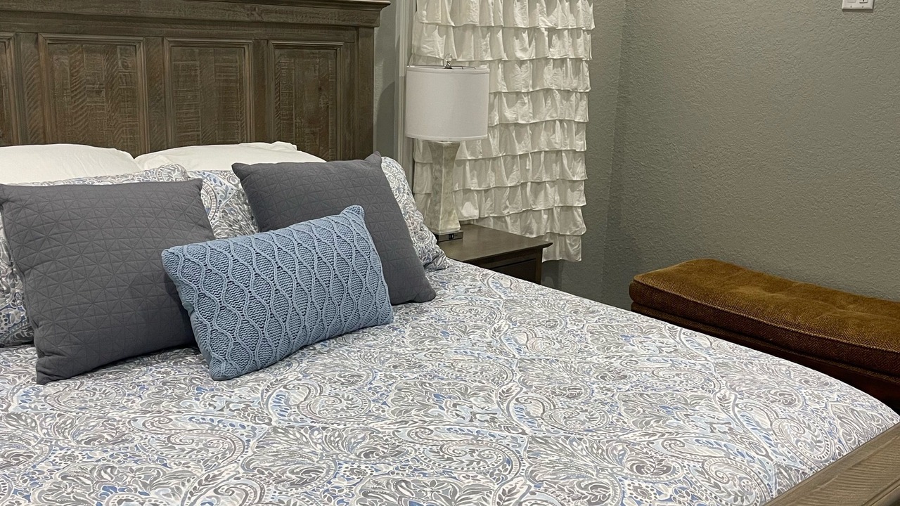 Photo of Bedroom in Crooked Lake