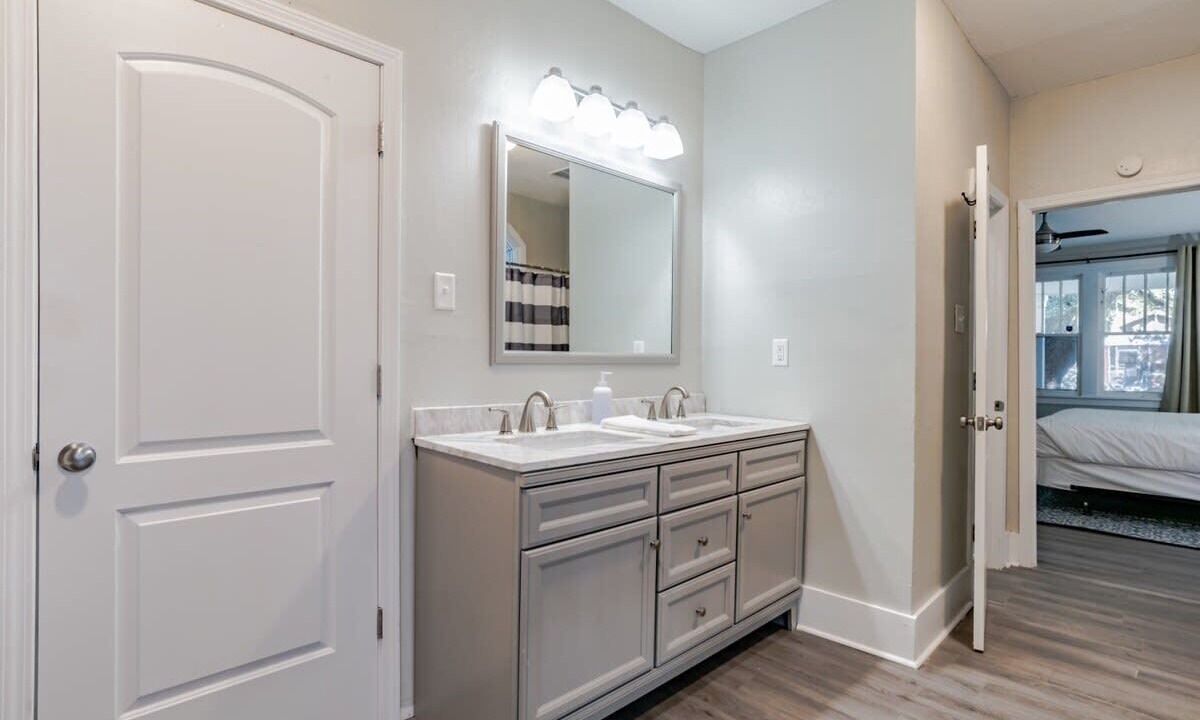 Photo of Bathroom in Leinkauf