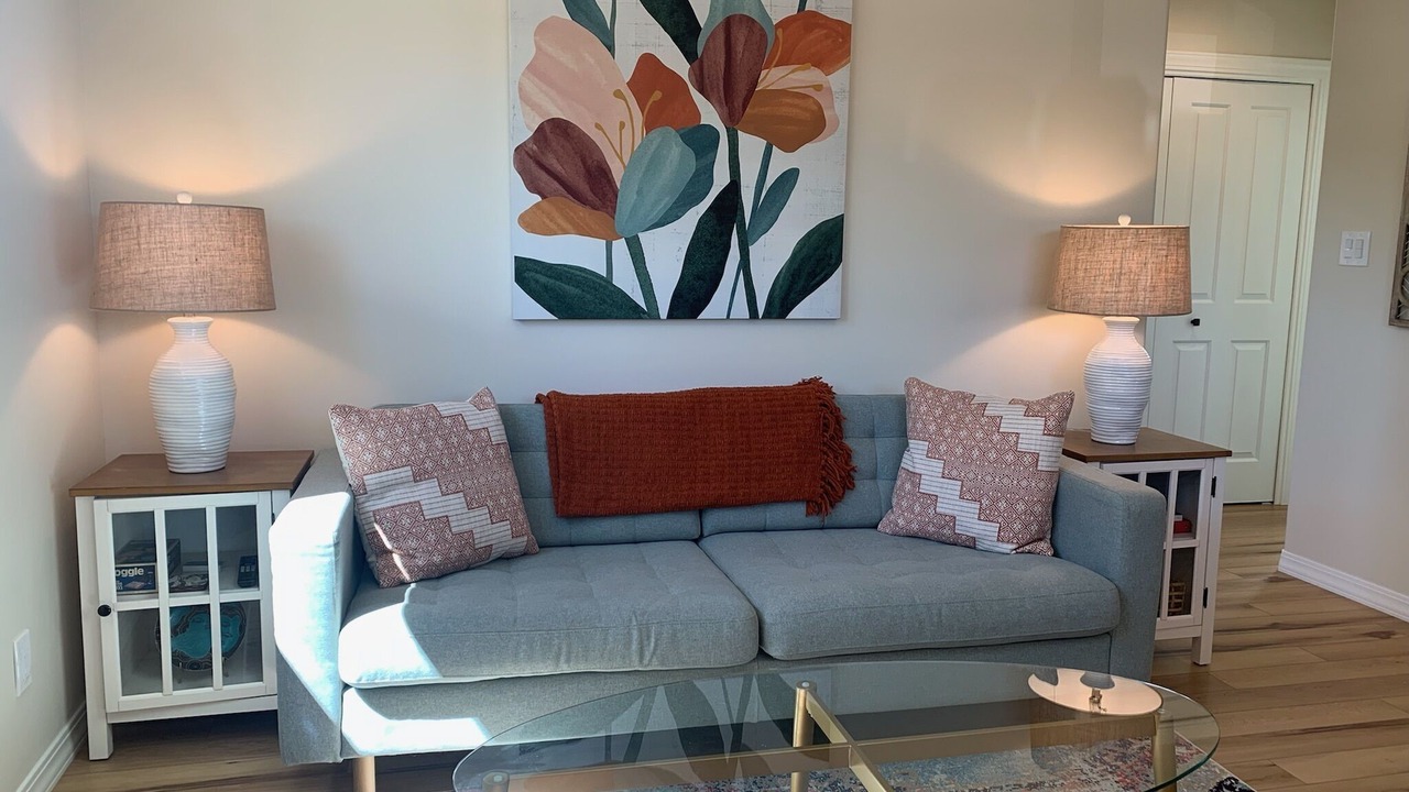 Photo of Livingroom in Sawmill Area