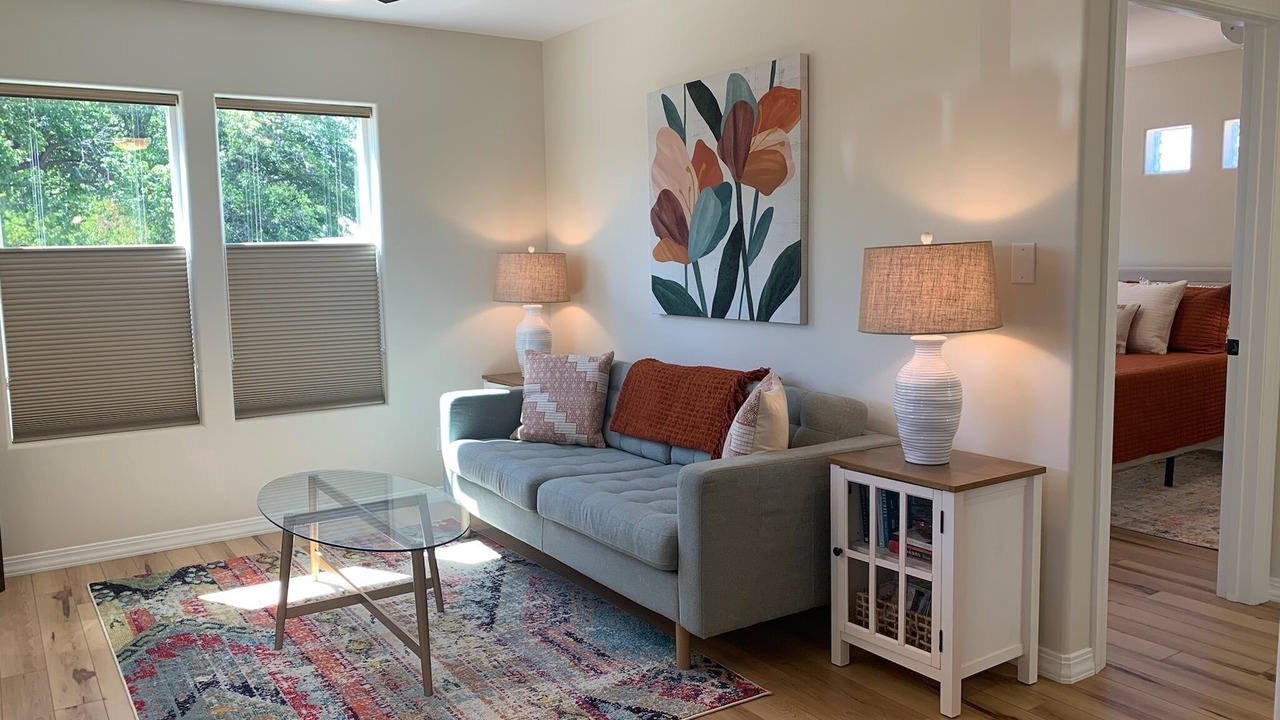 Photo of Livingroom in Sawmill Area