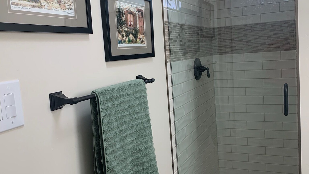 Photo of Bathroom in Sawmill Area