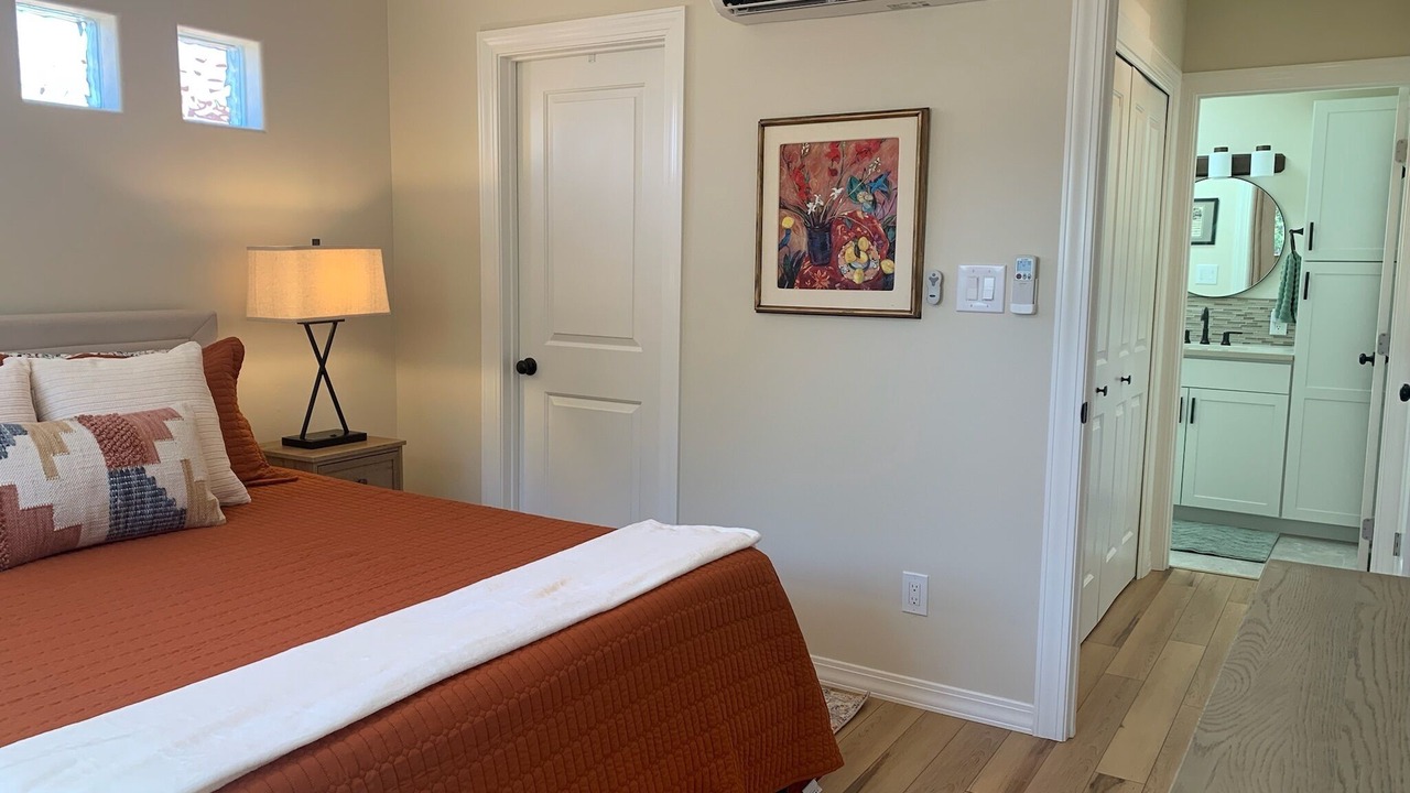 Photo of Bedroom in Sawmill Area
