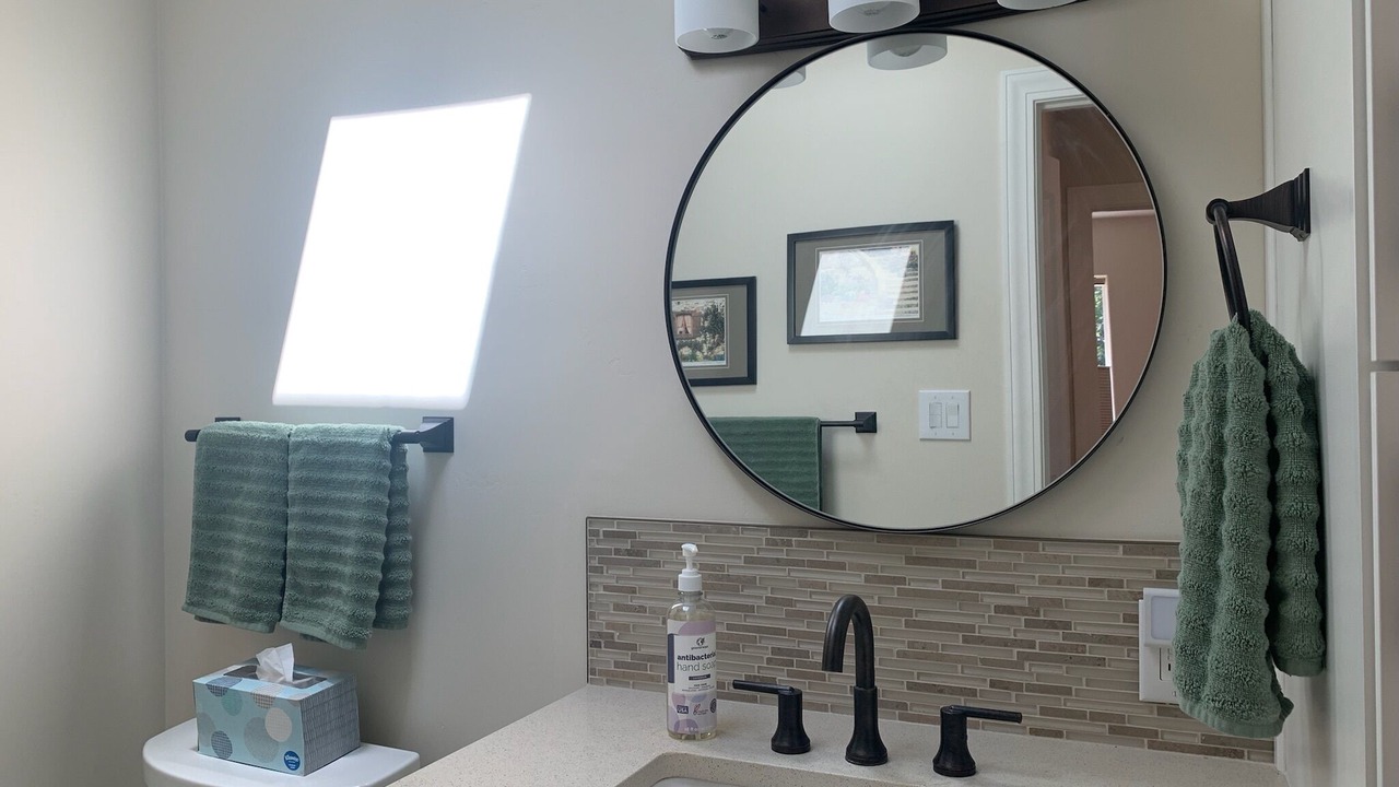 Photo of Bathroom in Sawmill Area