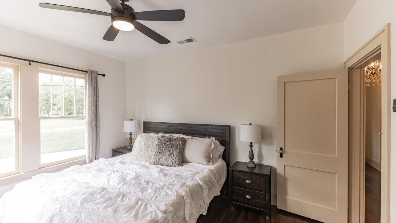 Photo of Bedroom in Mineral Wells