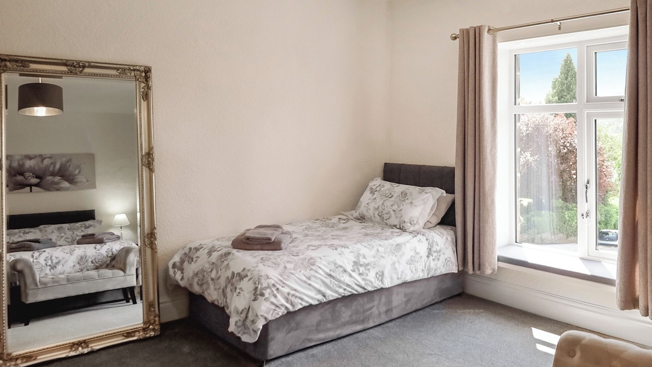 Photo of Others in Matlock