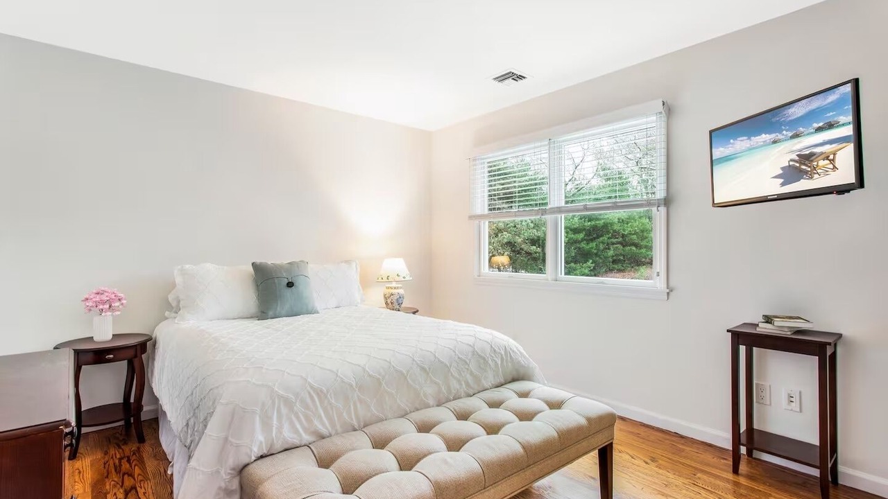 Photo of Others in Hampton Bays