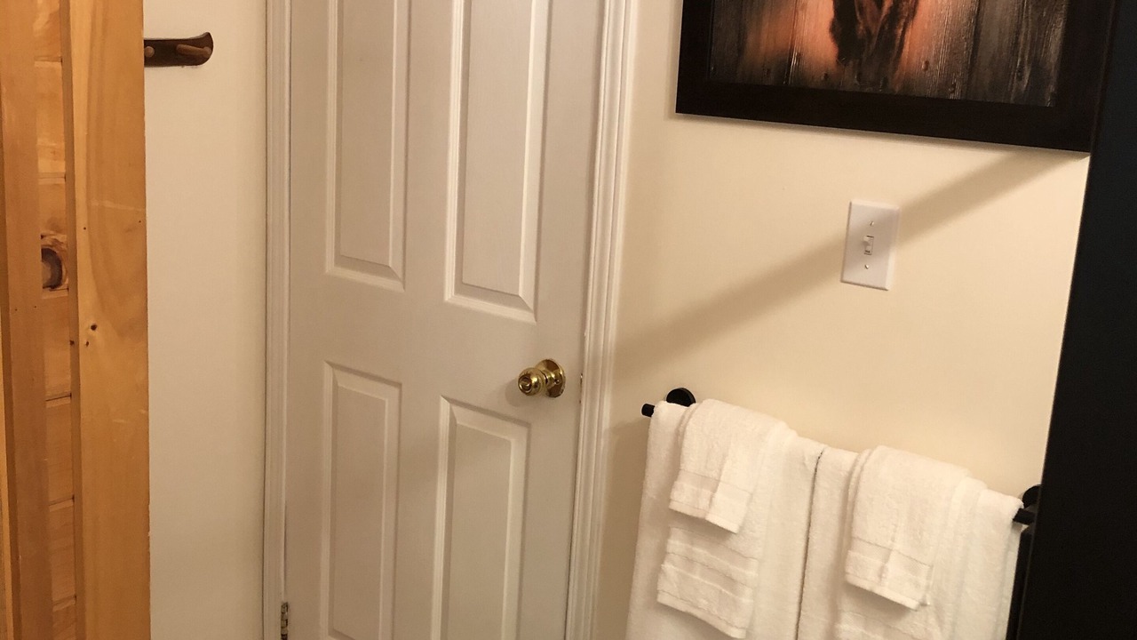 Photo of Bathroom in Algonquin Highlands