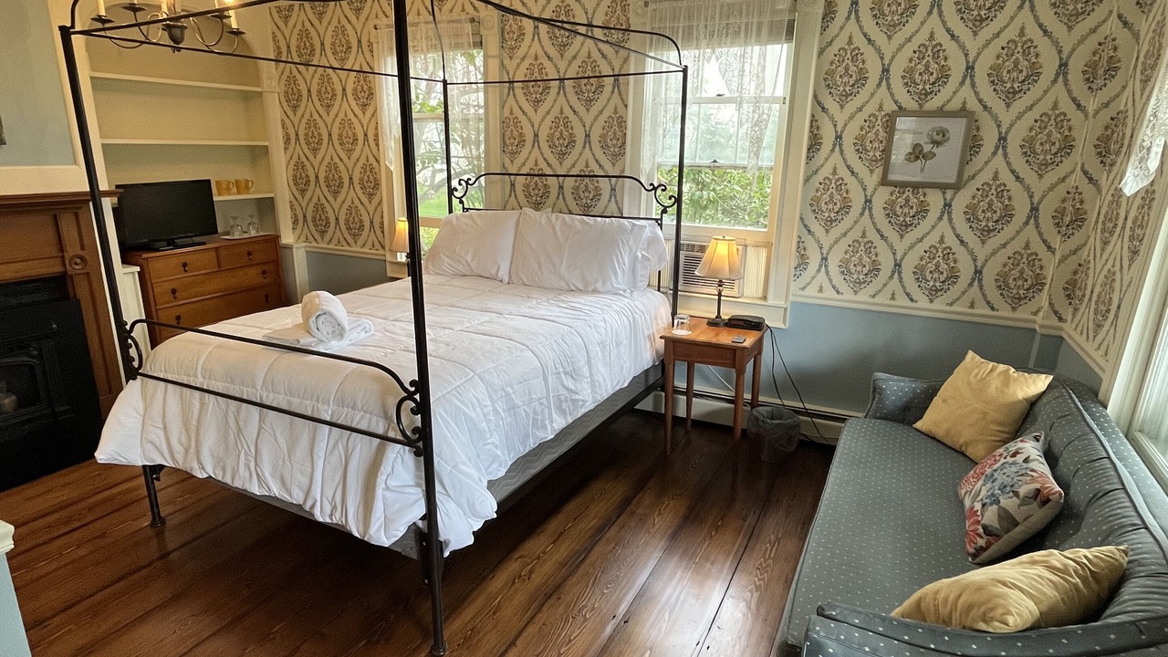 Photo of Bedroom in Chester Depot