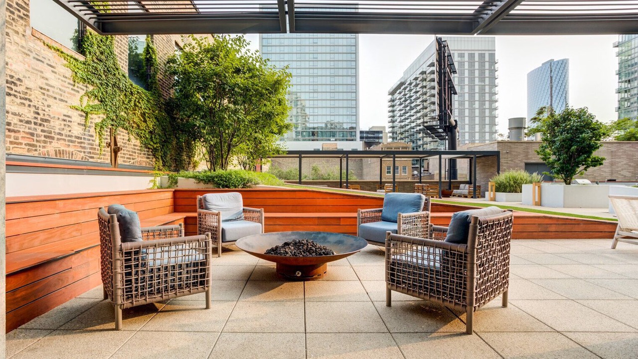 Photo of Patio Balcony in West Loop Gate